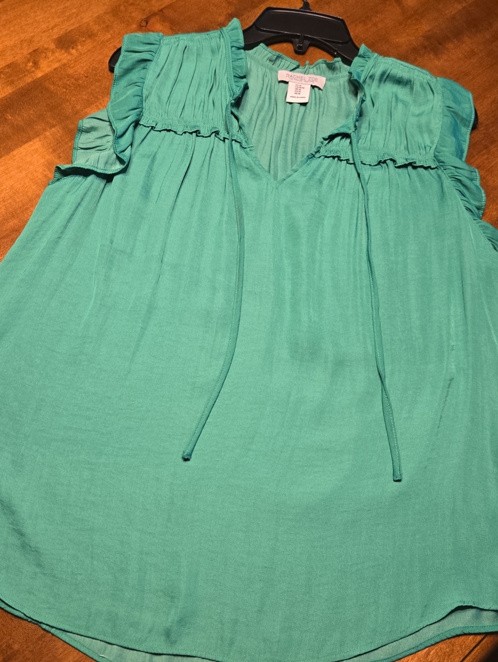 Light Ruffle Sleeve V-Neck Blouse. Kelly Green